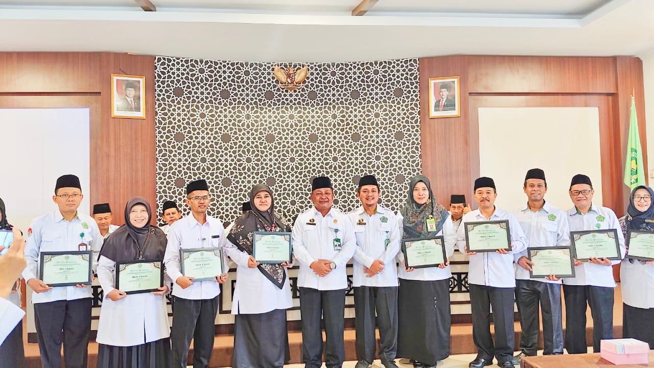 MTs Negeri 9 Bantul Tutup Tahun 2025 dengan 3 Penghargaan